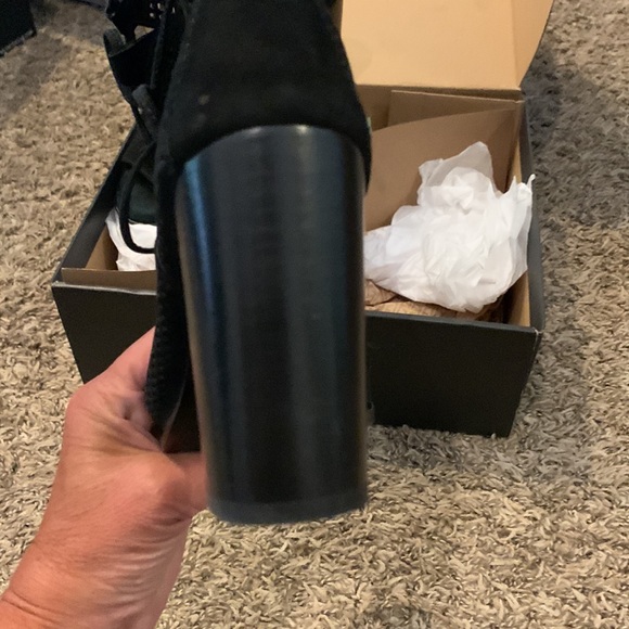 Frye gabby perforated suede lace up booties open toe size 8 - Picture 4 of 6